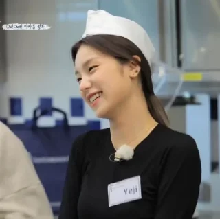 🍞 emoji yeji - @princesshwangg Telegram sticker 6 of 31