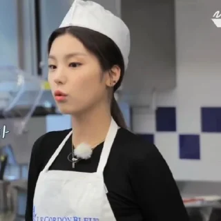 🍞 emoji yeji - @princesshwangg Telegram sticker 12 of 31