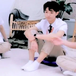 😔 emoji Rᥱᥒȷᥕᥙᥒᥲууᥲ's — @hwangiechocho Telegram sticker 19 of 64