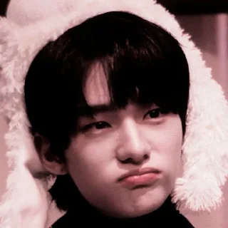 Sticker from 𐂂ᥴᥙ𝗍іᥱ һуᥙᥒȷіᥒ ໑ | @theepastt