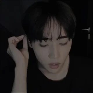 🕳 emoji kim sunwoo vlive @HACHIKYUALA Telegram sticker 19 of 50