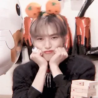 🍟 emoji 𝐓𝐀𝐄𝐘𝐎𝐍𝐆 𝐒𝐎𝐅𝐓 𝐕𝟏 𝐁𝐘 @NOTY0URCAY Telegram sticker 9 of 55