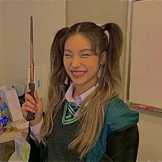 😁 emoji Yeji Telegram sticker 13 of 13