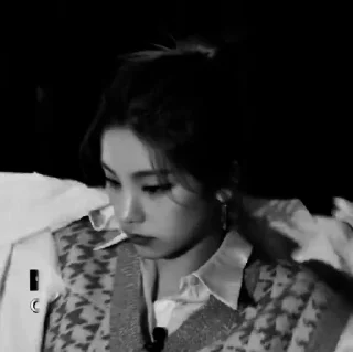 🎥 emoji yeji - @princesshwangg Telegram sticker 13 of 33