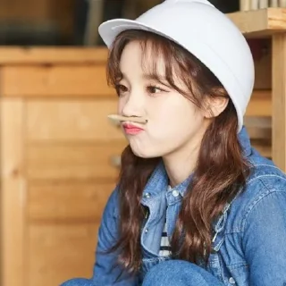 🍿 emoji yuqi rndm - @PIYYARRYJIN Telegram sticker 6 of 44