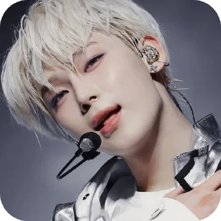 🎤 emoji Roro kidul Telegram sticker 12 of 27