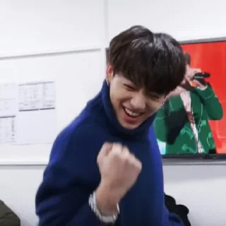 🤩 emoji [@J0RGAV] as jungkook. Telegram sticker 14 of 92