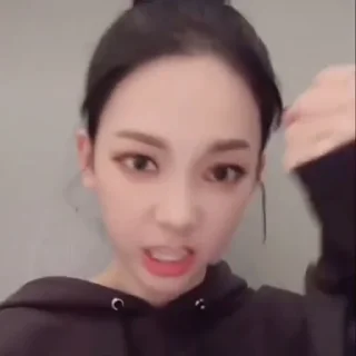 👊 emoji sinckarina's @belekmambaa Telegram sticker 5 of 19