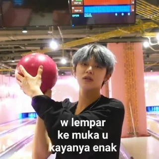 🤌 emoji Meme kpop by @Manusia_0931 Telegram sticker 16 of 42