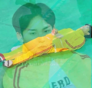 Sticker from Meme kpop by @Manusia_0931