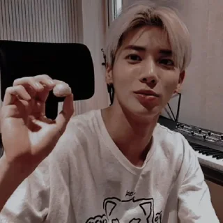 🦔 emoji kang taehyun dark @ravarjun Telegram sticker 3 of 54
