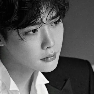🥰 emoji @asianstickers : Lee jong suk Telegram sticker 13 of 70
