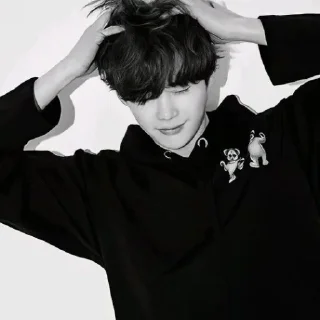 🥰 emoji @asianstickers : Lee jong suk Telegram sticker 16 of 70