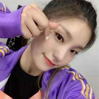 🌻 emoji ✎ᝰ┆Yeji itzy ꒰ ❛ @mengulangkisah ❜ ꒱ Telegram sticker 17 of 30