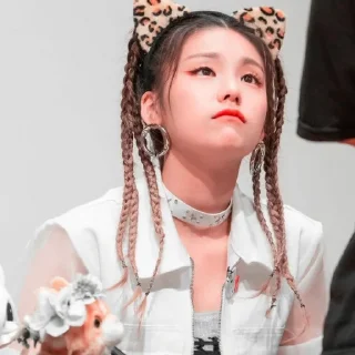 🌷 emoji ꒰hwang yeji꒱🌷彡 @sejarahujan Telegram sticker 7 of 50