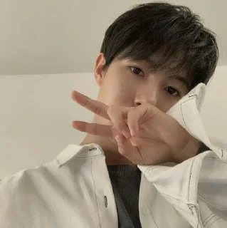 Sticker from renjun @stickernct