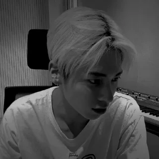 🔭 emoji Taehyun dark , by @chatonight Telegram sticker 11 of 33