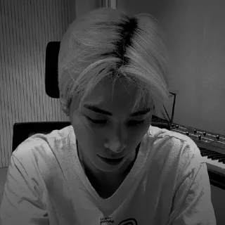 🔭 emoji Taehyun dark , by @chatonight Telegram sticker 3 of 33