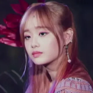 🌷 emoji Chuu Loona ❤️ Telegram sticker 12 of 14