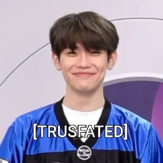 😊 emoji @Qvanrui's pack [Kim Taerae] Telegram sticker 3 of 31