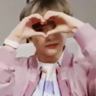🤍 emoji @iDarrean as Huang Renjun Telegram sticker 2 of 81
