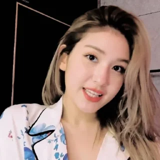 Sticker from jeon somi v.2 @fckbadgirl