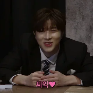 ⚔ emoji 𝐒o 𝐉unghwan — @STIKELTREASURE Telegram sticker 16 of 54