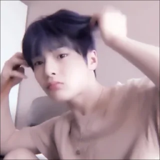 🦊 emoji ⿻̸ jeongin 、by @ryujinsverse ꒱ Telegram sticker 11 of 40