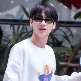 🪐 emoji ⿴݃ Gun Atthaphan ⨾ @tehkotack Telegram sticker 20 of 91