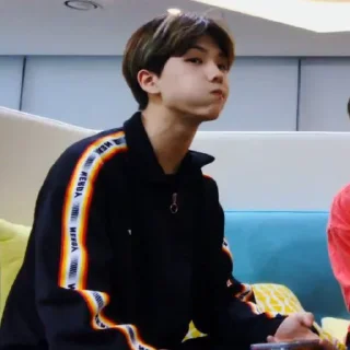 🧩 emoji ㅤ  ⌗ Jisung ⋆ @stickernct ᵕ̈ Telegram sticker 6 of 30