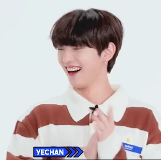 Sticker from 싸이커스 (@yoochoimoim)