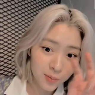 Sticker from 🧃ᝰ˚RYUJIN V.1 - @httpshazel