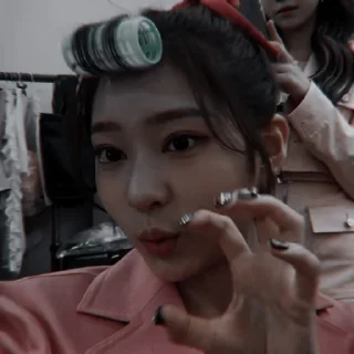 ⛓ emoji minju by @CHATTlME Telegram sticker 3 of 21