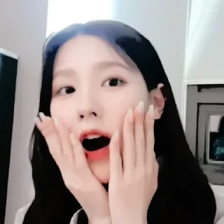 Sticker from ๑՞⋆🥣 miyeon，@stickerrroleplayer