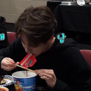 🦂 𝗙𝗿𝗲𝗲𝘇𝗲💋 @DADDY_JEON, стикер Telegram 5 из 120