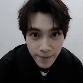 🔗 emoji Hendery by @stickernct Telegram sticker 16 of 20