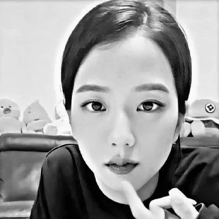 ➳꒰ jisoo blackpink ꒱ 🕊✿*ﾟ-⎙ @vanmeraeditss
