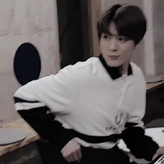 🦮 Jeno - 02 [ @KOMPLEKGIF ], sticker Telegram 19 sur 50