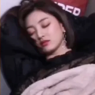 😇 GOD JIHYO!, Telegram sticker 7 of 46