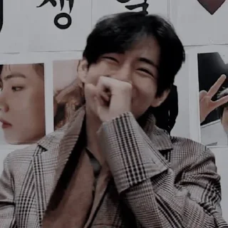 😀 Kim taehyung, Telegram sticker 11 of 35