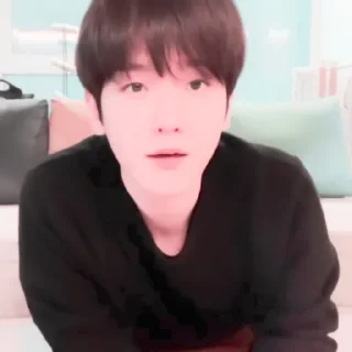 🌷 ‹‹ 𝐁yun 𝐁aekhyun ›› @stickerpackrpp, sticker Telegram 1 sur 40