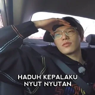 🤕 Seventeen right here, стікер Telegram 13 з 44