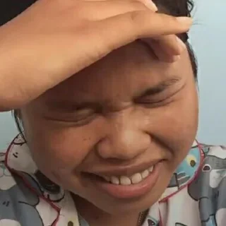😢 Dita nganu @agathapay, стікер Telegram 13 з 25