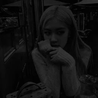 🧁 ﹫nenglastri˘˘˘ @honestlydaily, стікер Telegram 15 з 29