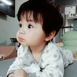 🍼 Baby ro woon - ara, стікер Telegram 10 з 25