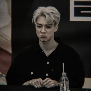 ʚ dArk lee jenO｡ ¦ @GVCCIBURRY ˎˊ-