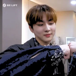🍥 𝐘ang 𝐣ungwon - @tikelnyagilang, Telegram sticker 11 of 26