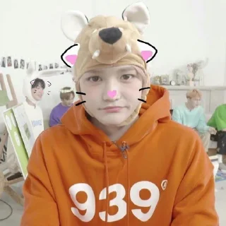🥺 Taeyong, sticker Telegram 24 sur 28