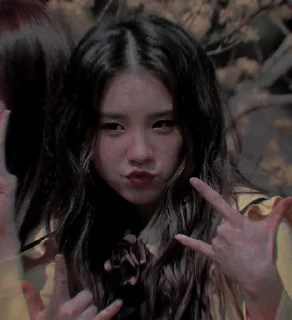 ⚔ Heejin, sticker Telegram 9 sur 11
