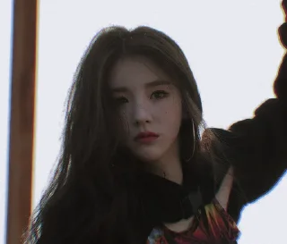 ⚔ Heejin, sticker Telegram 10 sur 11